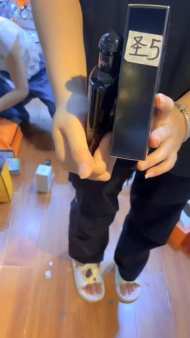 杯鸿辉家品牌瓷器，京东包邮！圣5