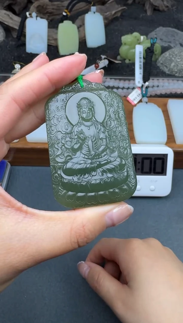 颈饰未镶嵌和田玉3