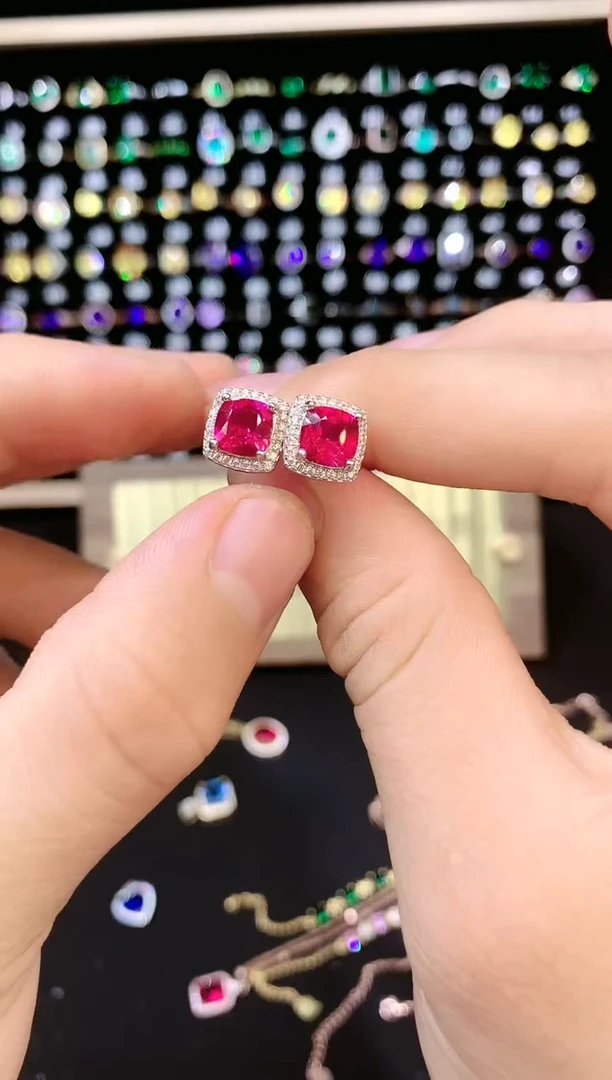 耳饰银S925镶嵌红宝石......