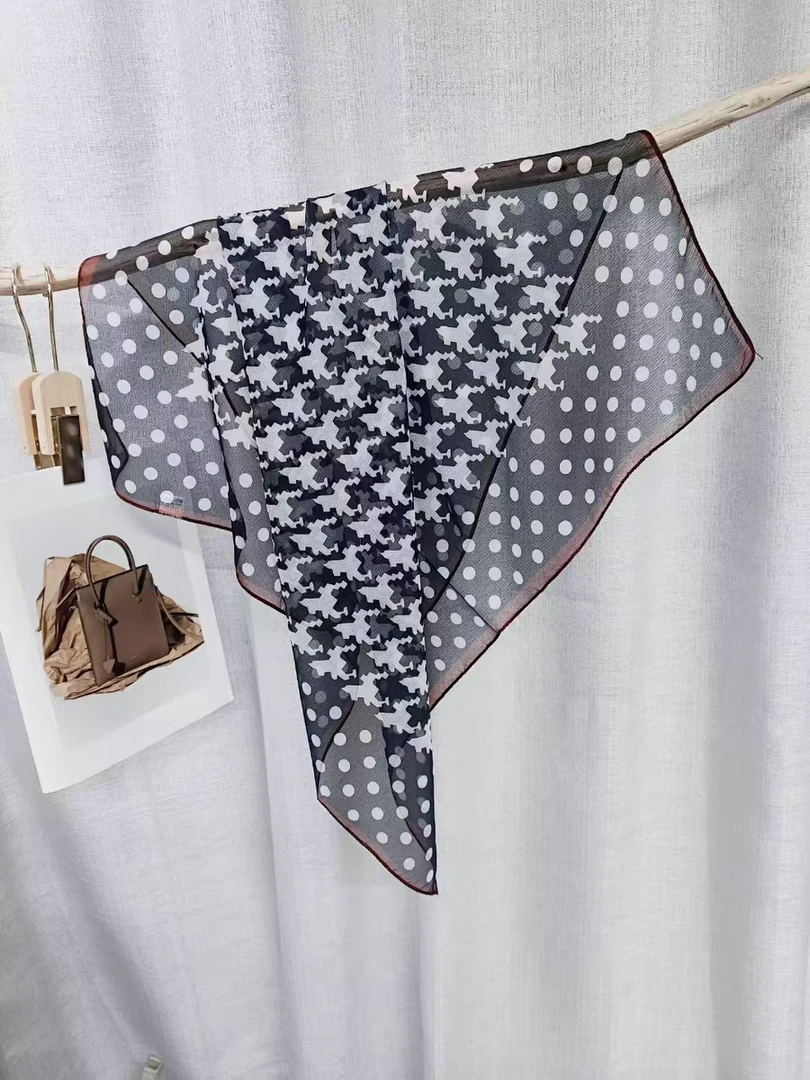 （840）“黑白波点千鸟格”新款春夏季方巾西丽纱气质百搭防晒丝巾