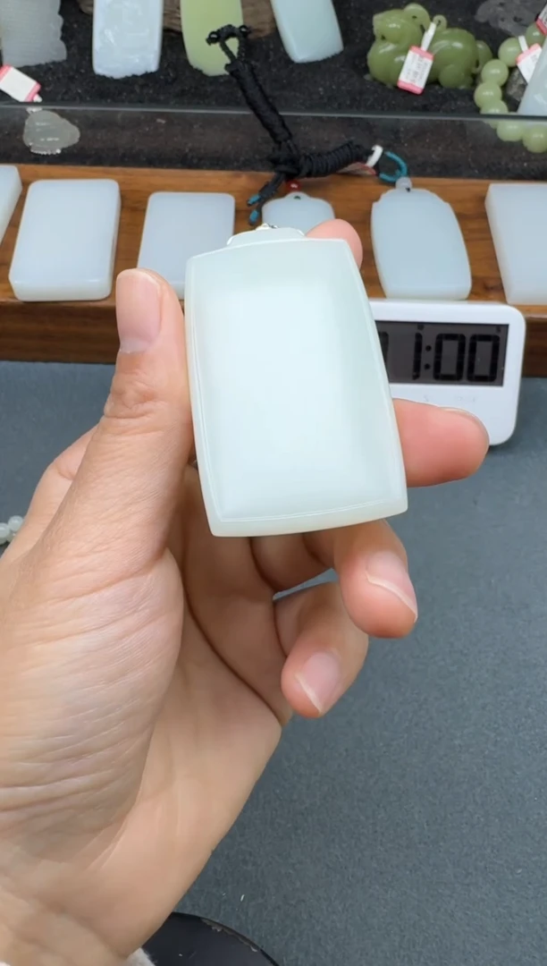 颈饰未镶嵌和田玉2