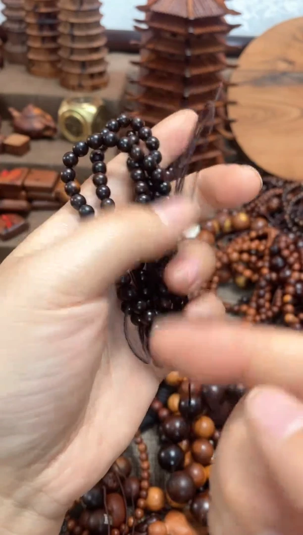 【闪购商品】木枣木玉化108 0.6单圈手串随机发