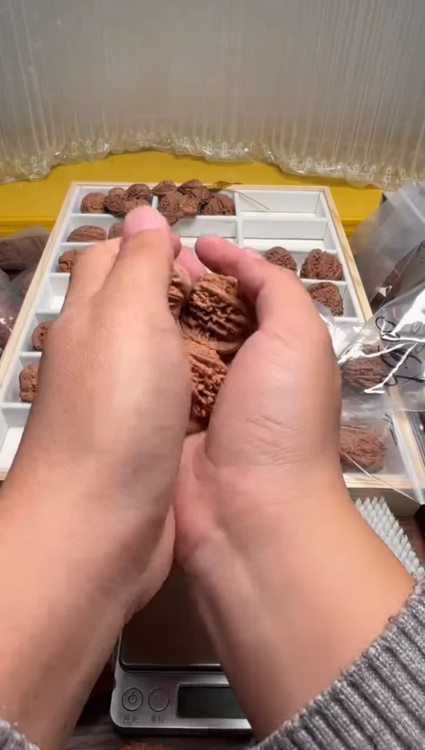 把件文玩核桃十****伤四座楼+磨盘