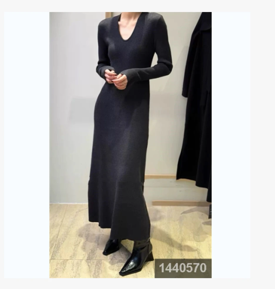 阿妳XiaoNi———（冬款V领针织长裙1440570）