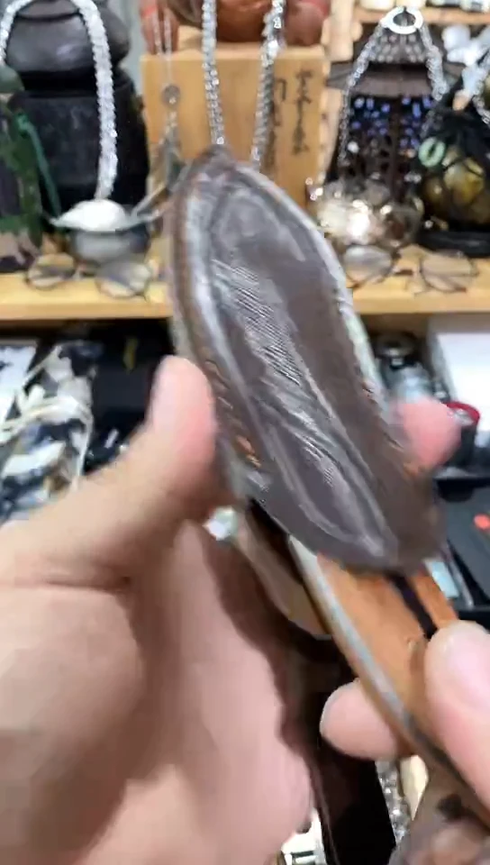 瓷片闪购商品  如图所示