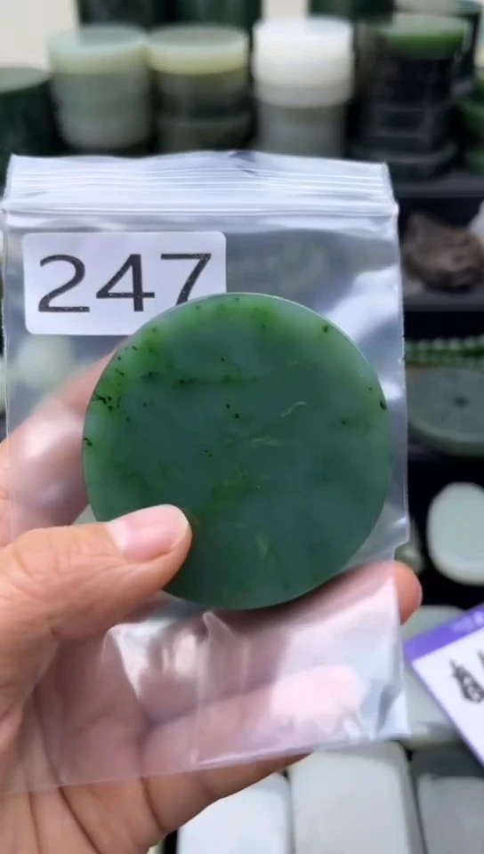 未镶嵌和田玉珠宝半成品镯芯