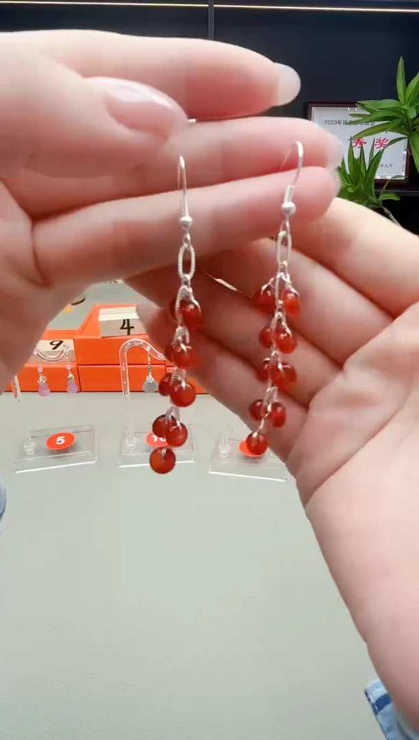 未镶嵌耳钉玛瑙/玉髓323