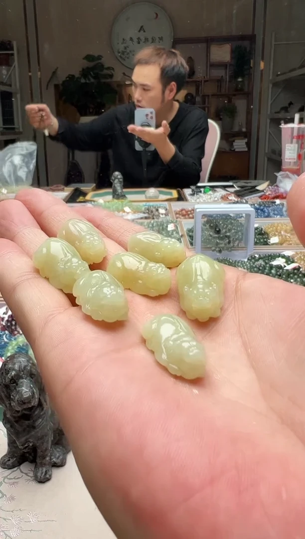 手链未镶嵌和田玉和田玉貔貅吊坠配绳