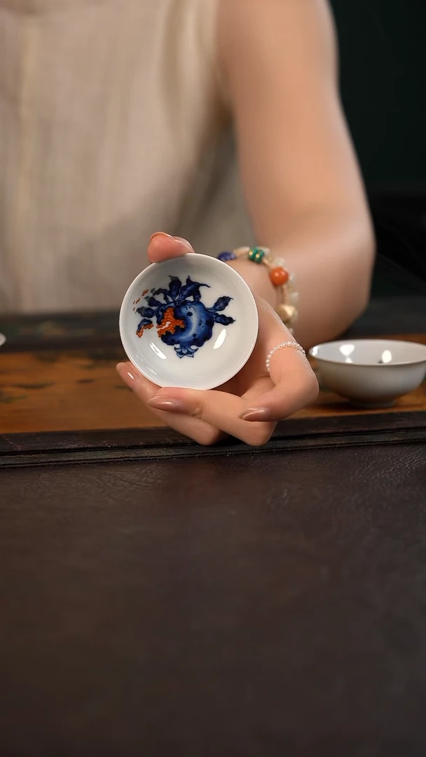 洪印慕明矾红加彩小碗杯 石榴