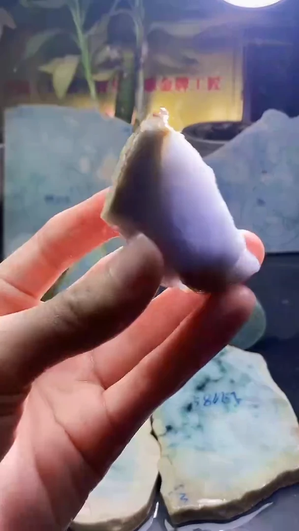 未镶嵌挂件翡翠小雨92