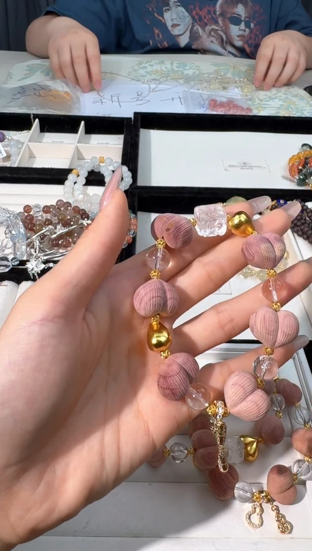 水晶手链未镶嵌I020粉色木头屁桃手串