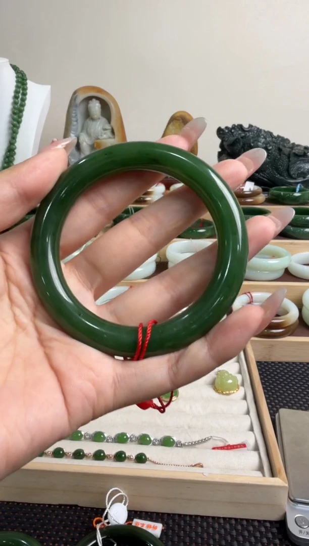 颈饰未镶嵌和田玉手镯57