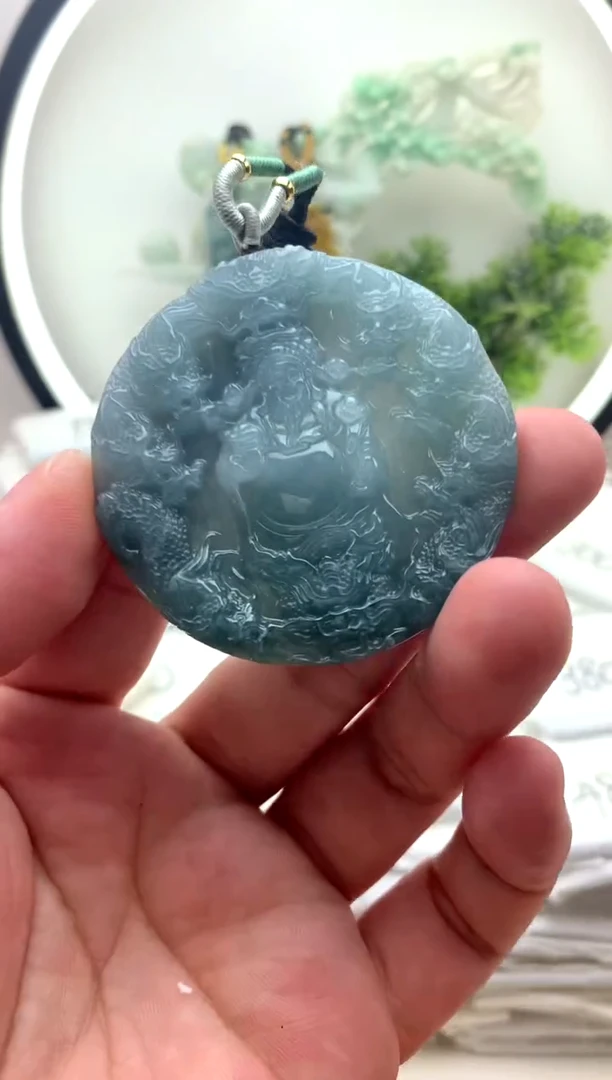 颈饰未镶嵌翡翠九龙财神