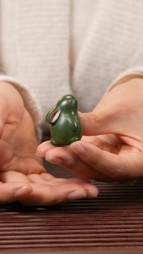 【闪购商品】紫砂茶宠绿泥兔子