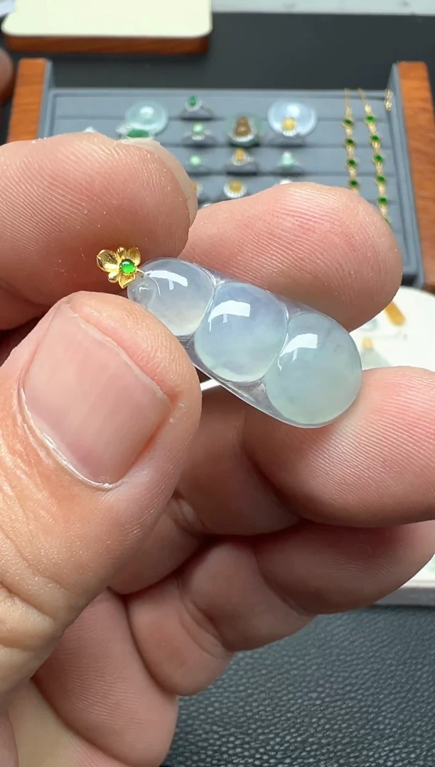 颈饰18K金镶嵌翡翠（34号链接）纯天然A货缅甸翡翠豆子吊坠