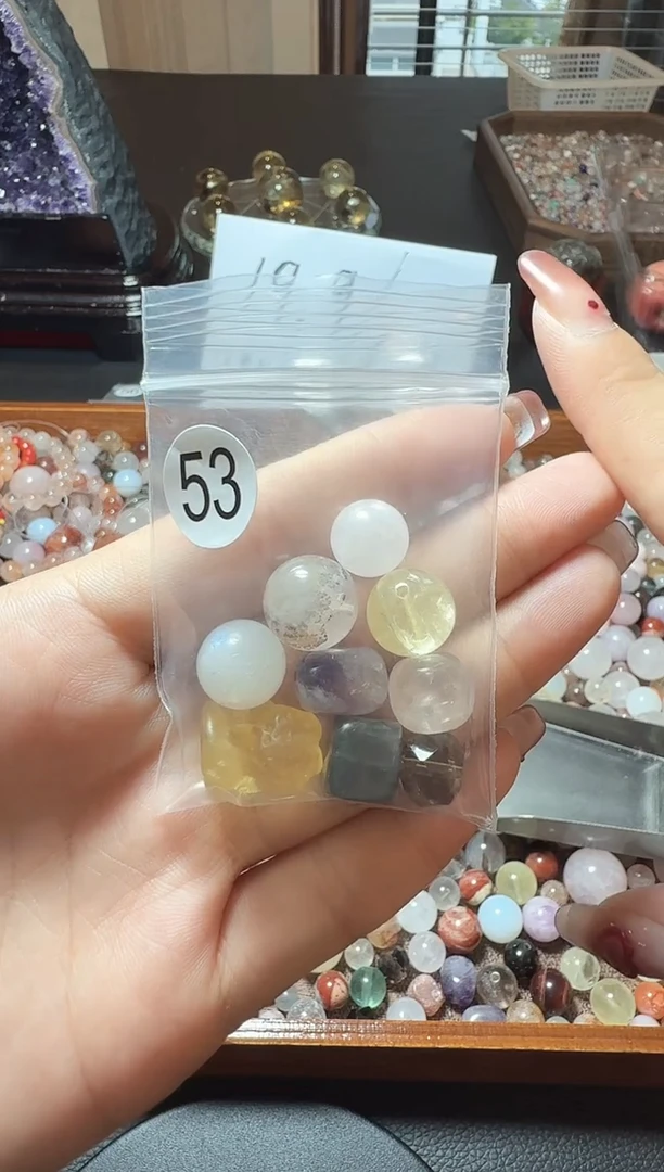 未镶嵌珠宝半成品水晶富*水晶珠珠