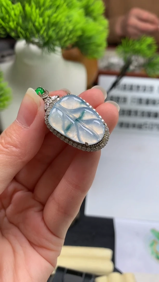 颈饰未镶嵌翡翠九*曦---122267