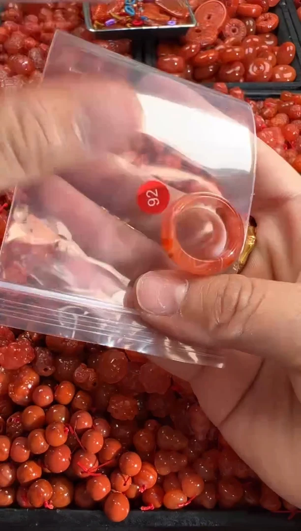 【闪购商品】南红玛瑙颈饰未镶嵌1