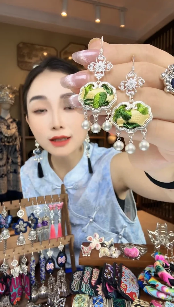 刺绣非遗刺绣民族风饰品