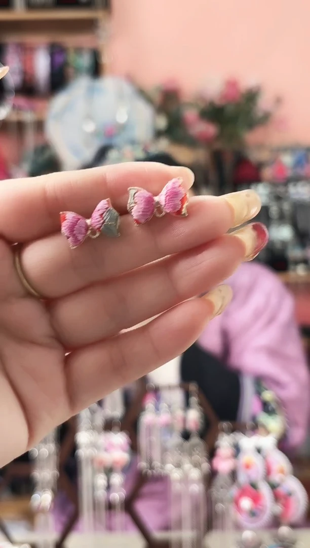 艺枝独绣手工饰品231