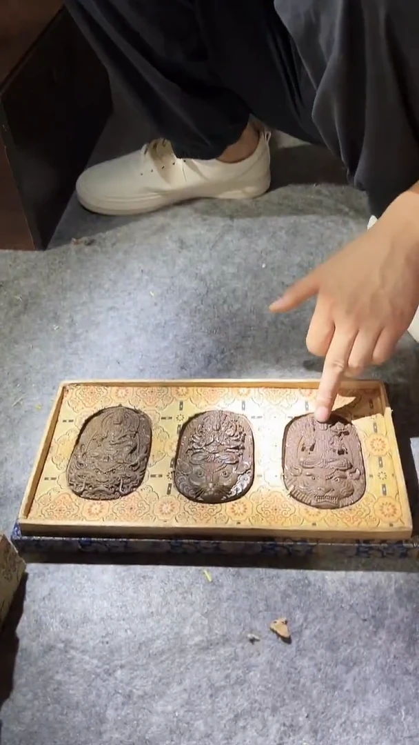 瓷片呃呃呃呃呃呃呃呃77