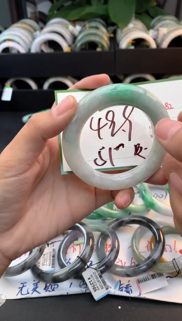 未镶嵌手镯翡翠飞**梦毛货需精细抛光+多样性拍1发1