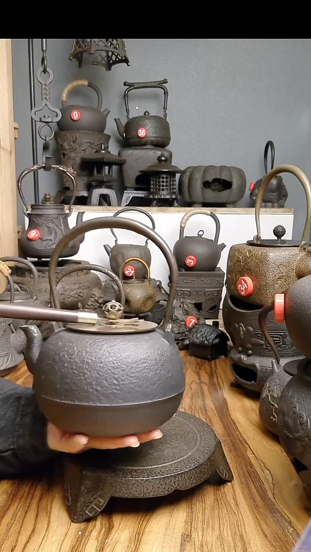 铸铁无涂层烧水壶素壶1250毫升送壶叉