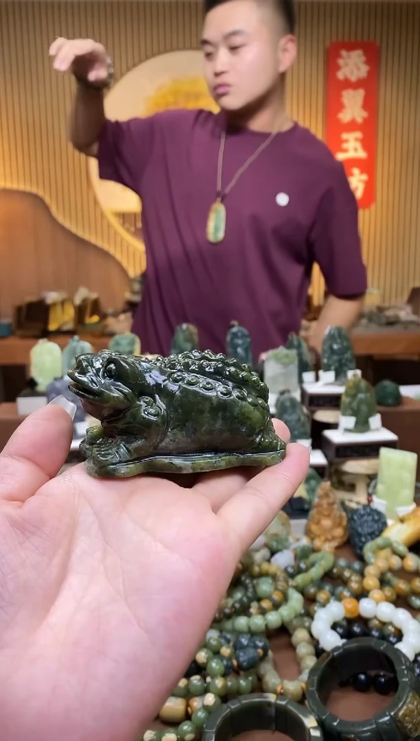 【闪购商品】蛇纹石玉手把未镶嵌多样性随机发一