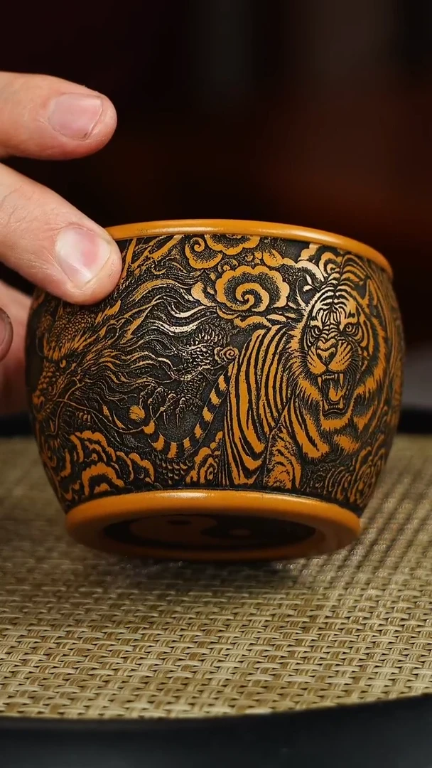 茶壶紫砂鸡油黄 缸杯 刻绘 四大神兽