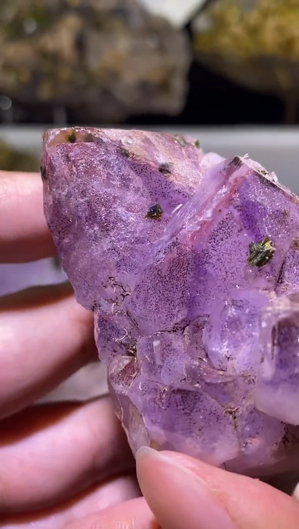 未镶嵌珠宝半成品水晶77号 202克精品紫带爆彩花园水晶