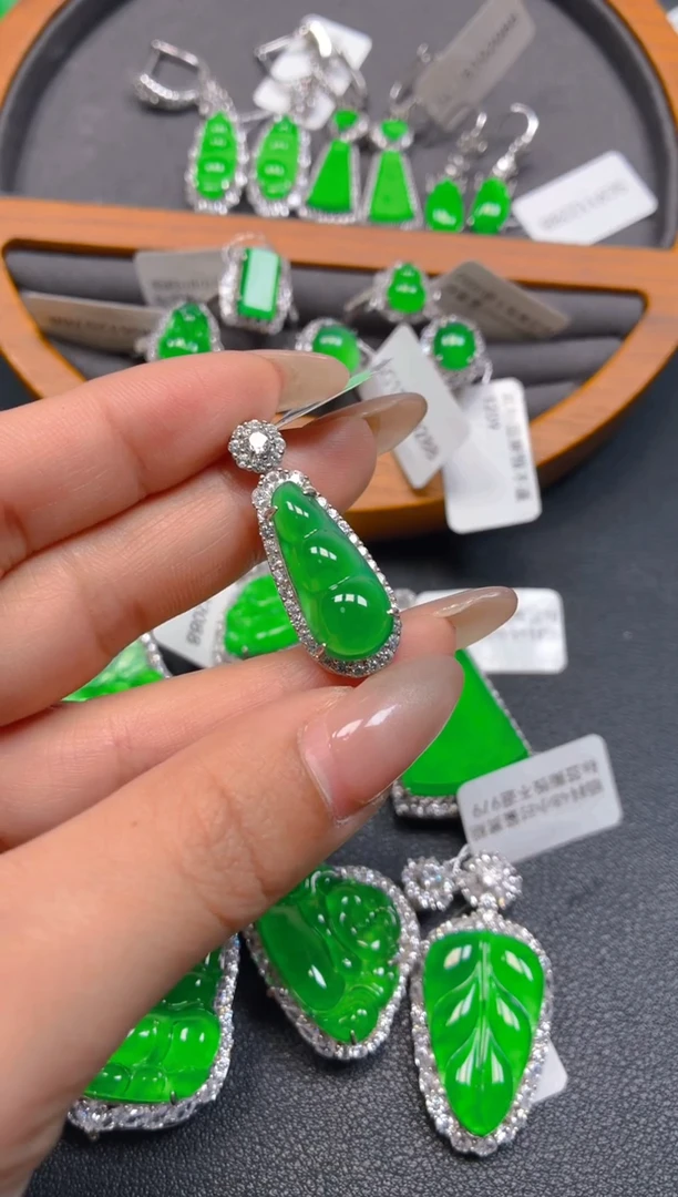 吊坠(不含链)银S925镶嵌翡翠1
