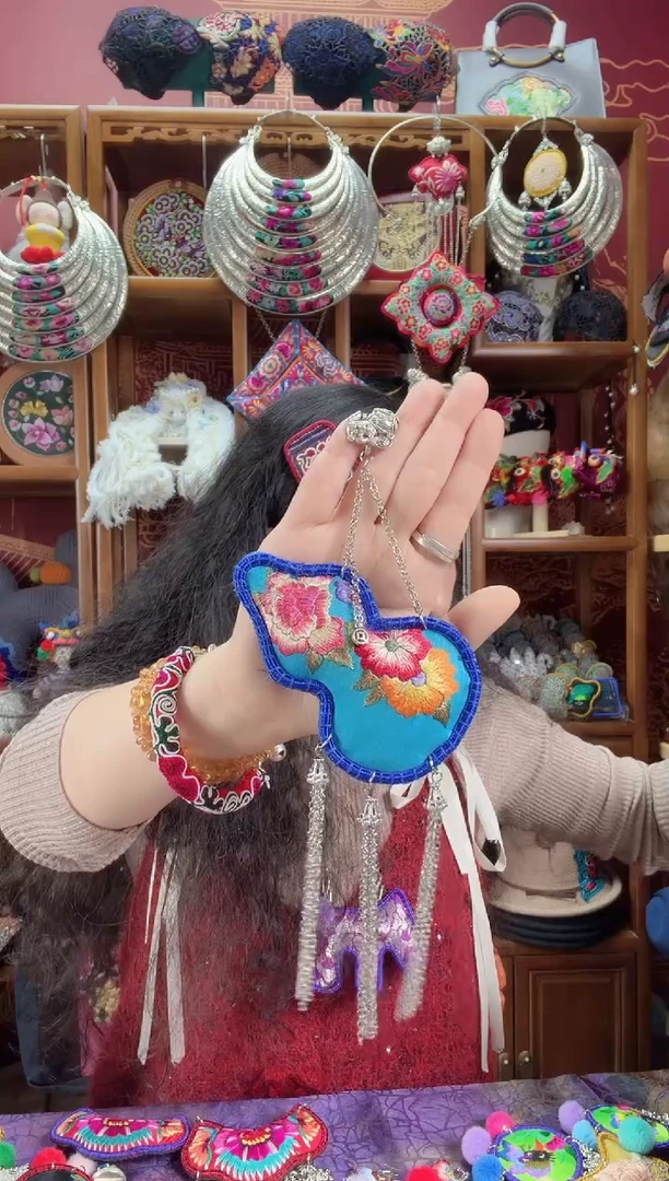 刺绣压襟64甜甜家