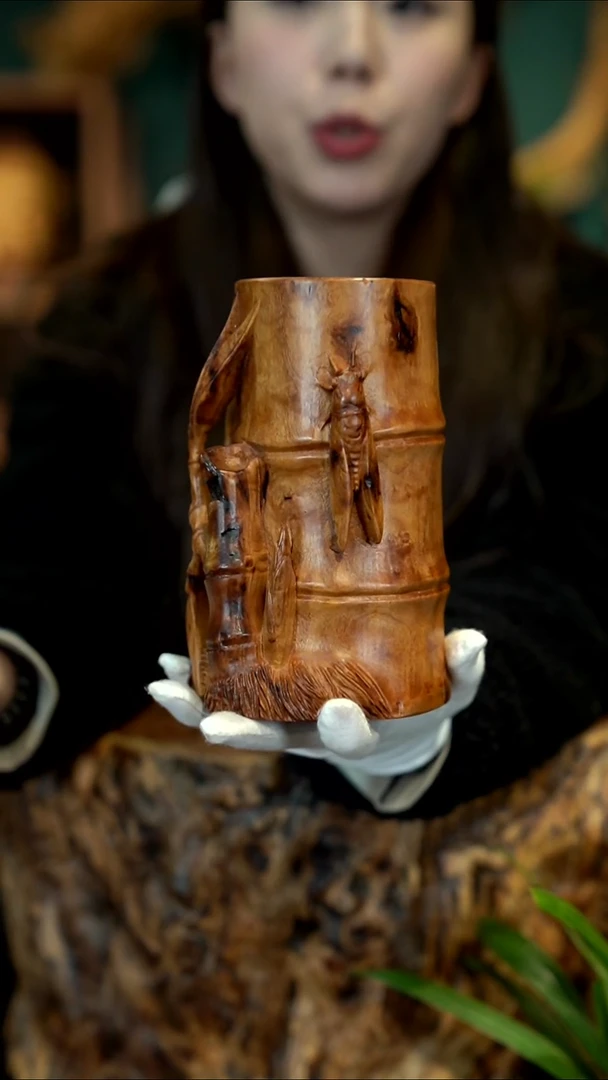 木雷击枣木笔筒