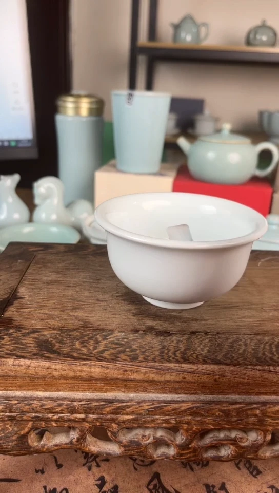 杯055号月白压手杯微微不完美不开片