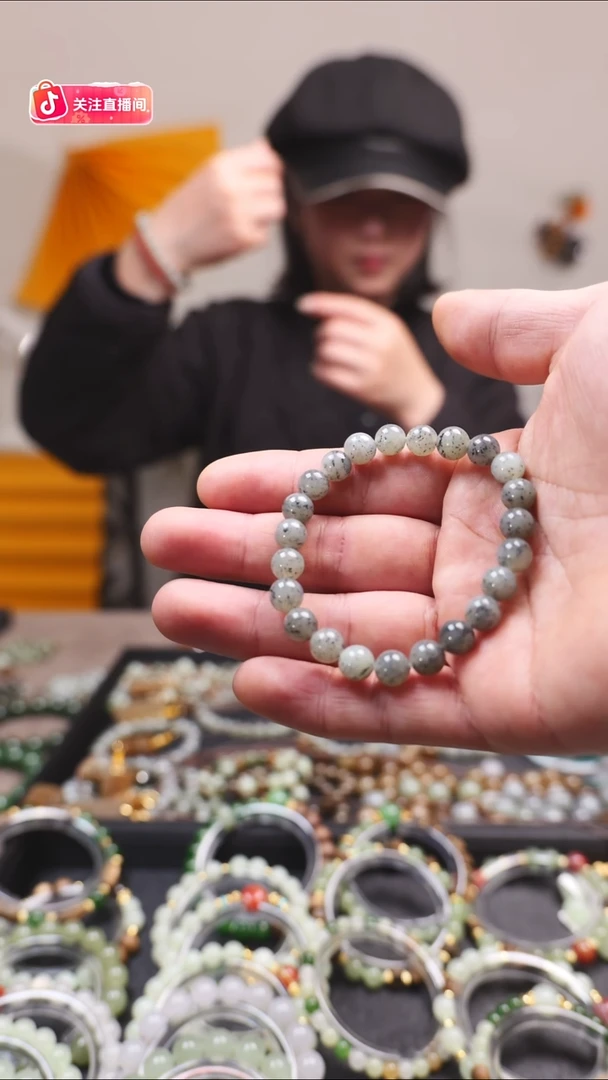 未镶嵌手链和田玉（糖玉）和田玉手串