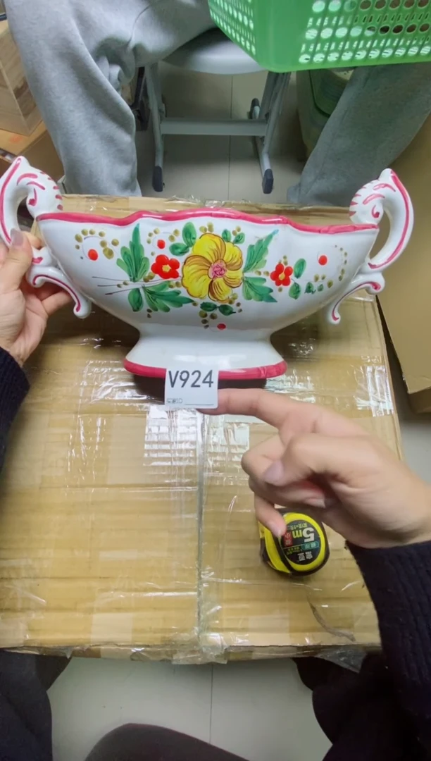 瓷片V924默认微瑕，谨慎参拍 花器