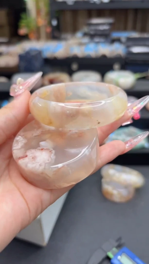 未镶嵌手镯石英质玉48(55圈赠送镯心)