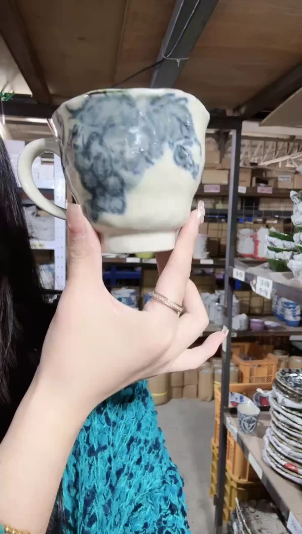 陶瓷山葡萄马克杯一个