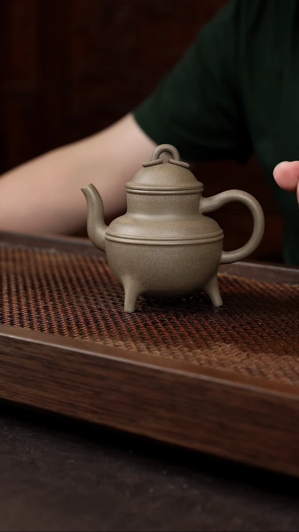 茶壶紫砂岩中泥三足玉怀