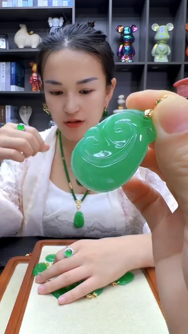翡翠14K金镶嵌颈饰丹丹diy劲饰