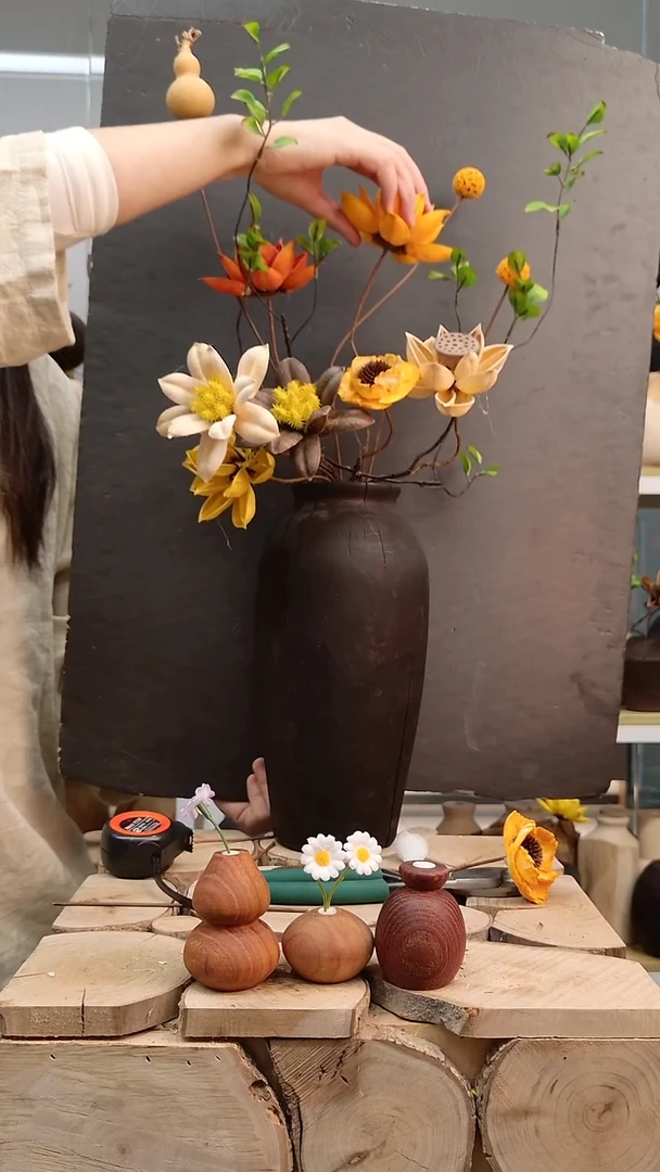 木木实木花瓶直播间