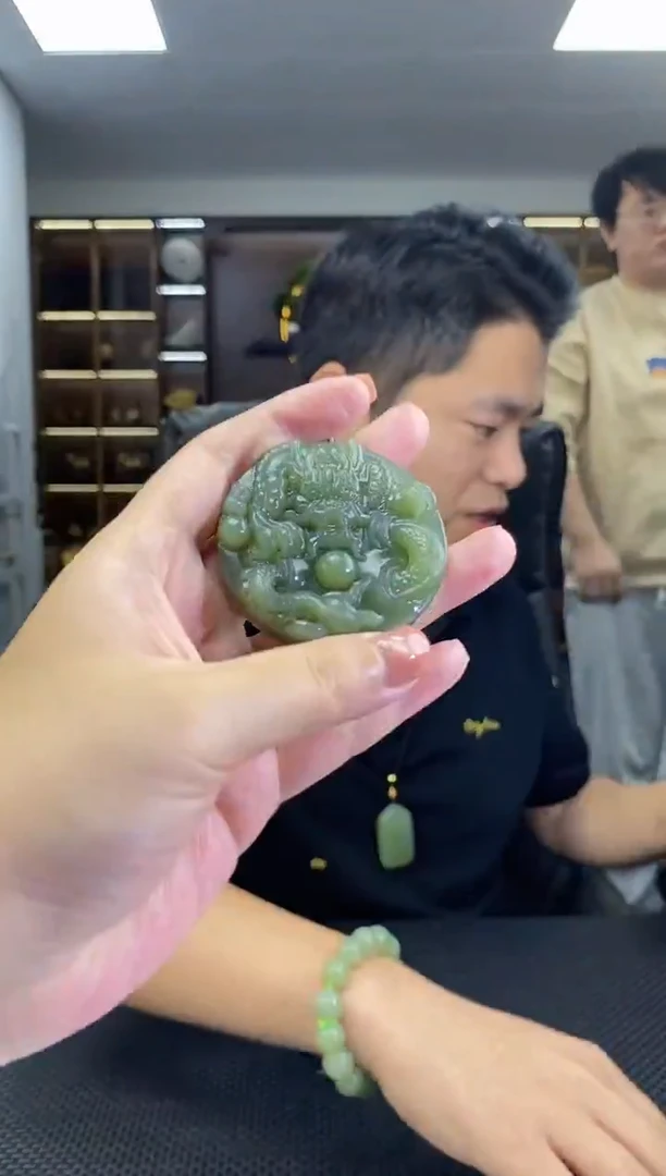 颈饰未镶嵌和田玉龙牌清货1