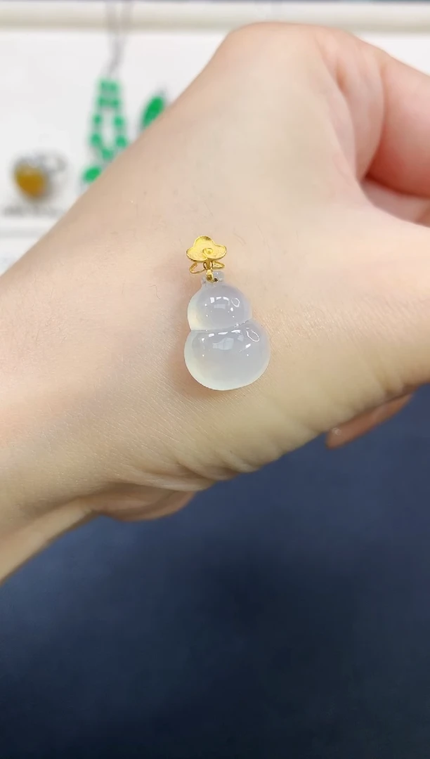 翡翠18K金镶嵌吊坠(不含链)威****司葫芦|380