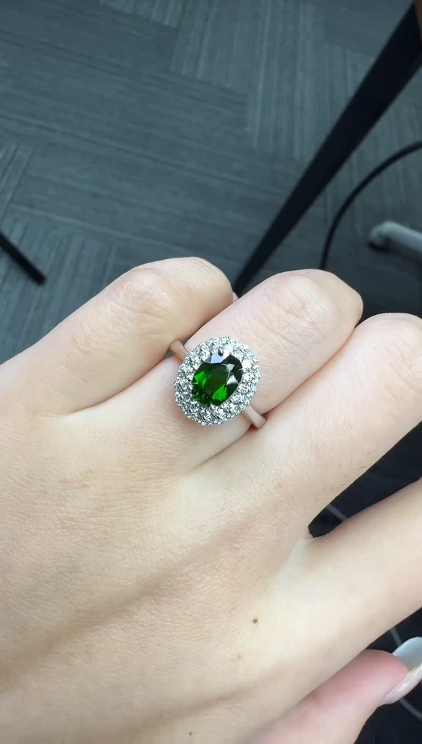 银S925镶嵌透辉石戒指不低于1.0ct【七天鉴赏期】