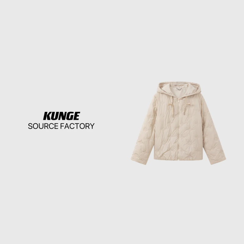 KUNGE 秋冬香槟色菱格压线连帽女款收口面包服--8699