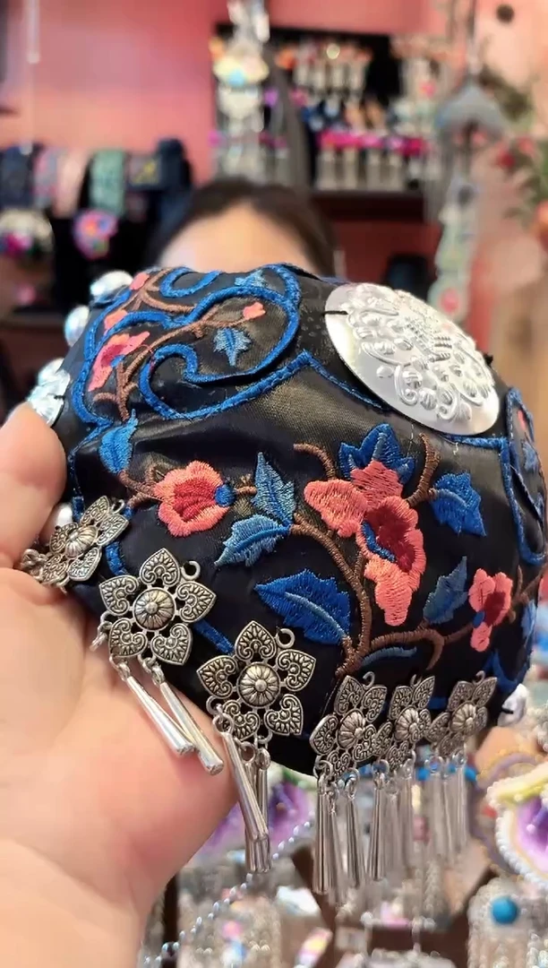 织绣?****i云织谣民族风精美饰品  500