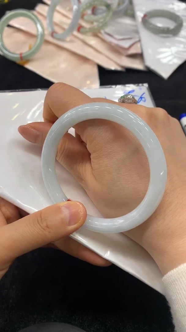 未镶嵌手镯翡翠小圆条58-60买断价不退换