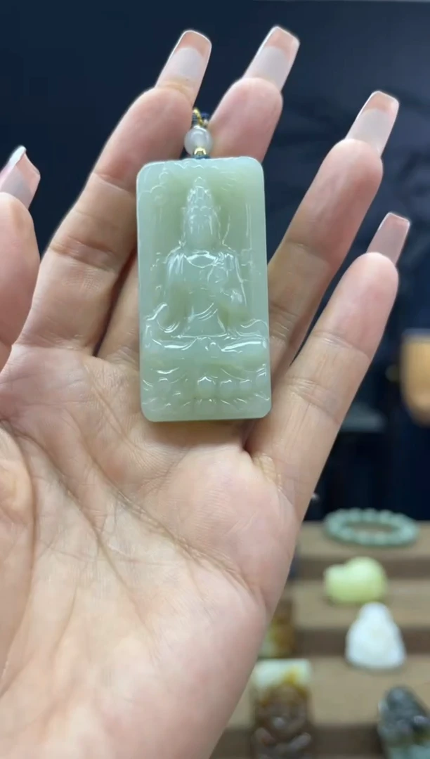 颈饰未镶嵌和田玉1
