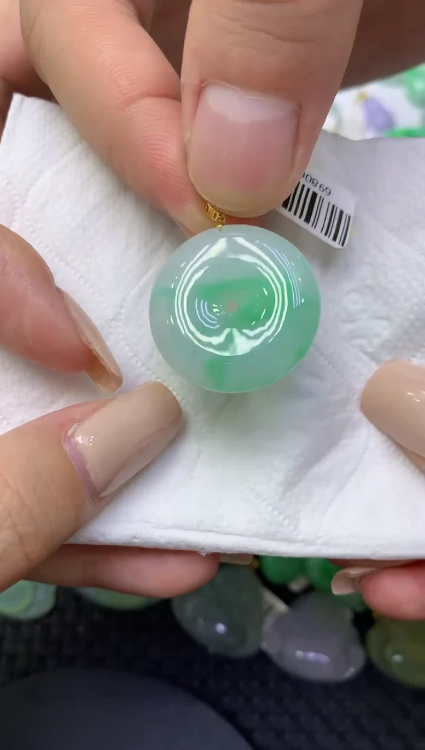 颈饰18K金镶嵌翡翠天然缅甸翡翠A货