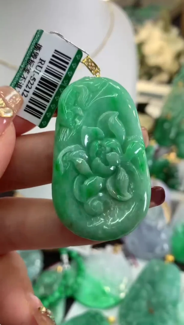 【闪购商品】翡翠吊坠(不含链)18K金镶嵌挂件